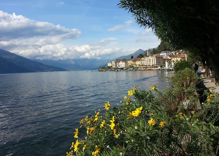 Mella Al Porto - With Terraces Near The - Parking Bellagio