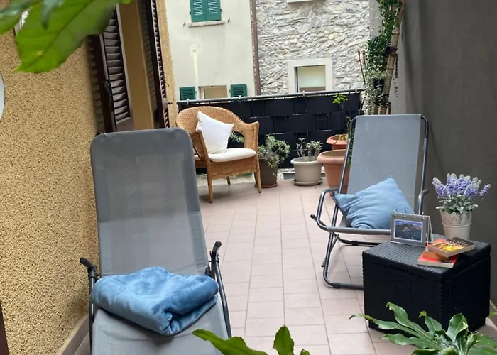 Mella Al Porto - With Terraces Near The - Parking Bellagio