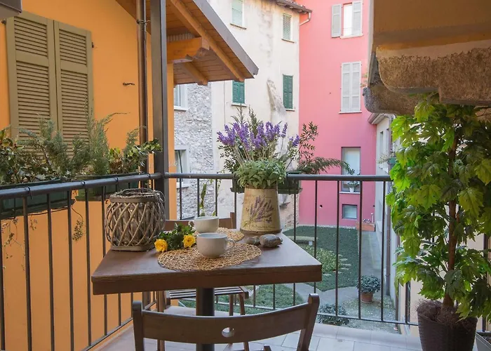 Mella Al Porto - With Terraces Near The - Parking *