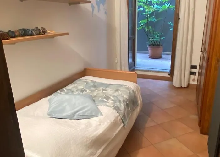 Mella Al Porto - With Terraces Near The - Parking * בלאג'יו